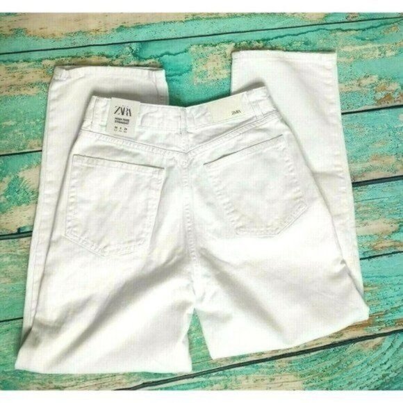 Zara Jeans Straight Leg 2  White High Rise Cropped Distressed Button Fly - Picture 3 of 9